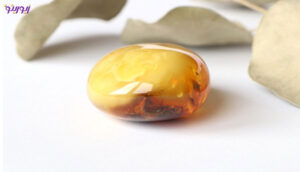 خواص درمانی و انرژی مثبت سنگ کهربا طبیعی